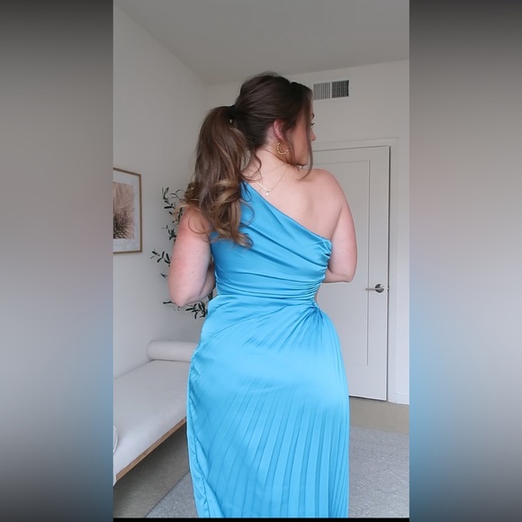 Pleated One Shoulder Dress - Picture 7 of 9